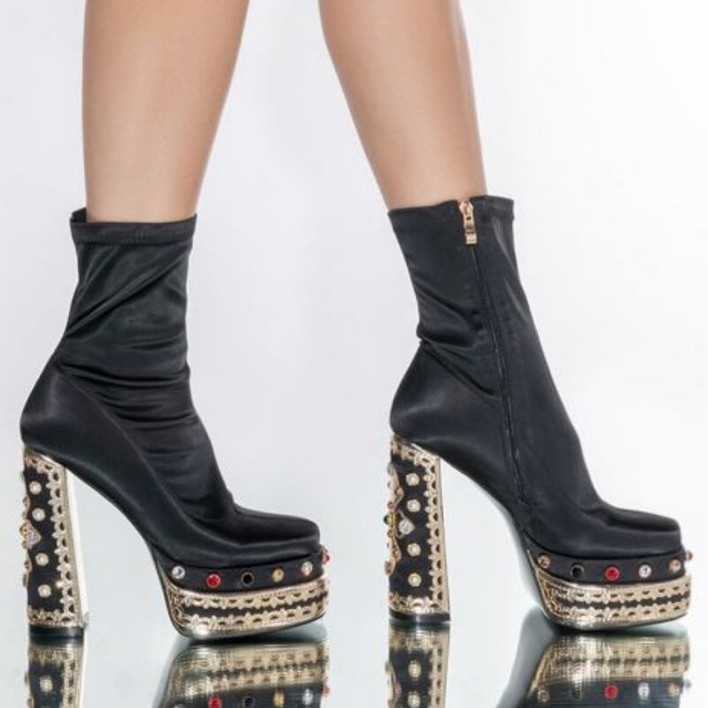 AZALEA WANG SPOLIGHT JUNKIE CHUNKY BOOTIE IN BLACK ( BRAND NEW !!! ) - Picture 2 of 10